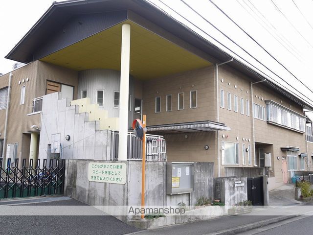 ペルーシェ B棟の周辺写真