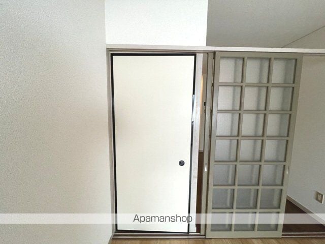 芥川ロイヤルマンションの内装写真