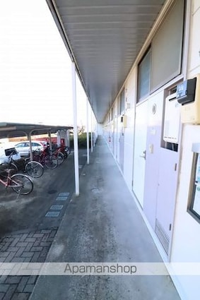 レオパレスヴァン[1K/20.28m2]のエントランス