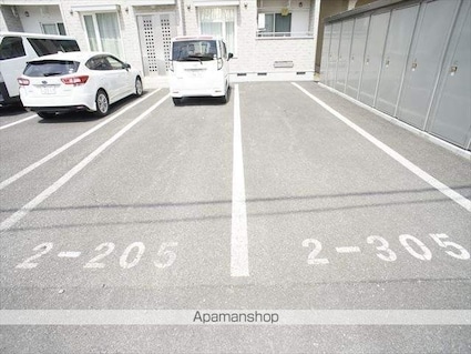 ＲＥＡＬＬⅡ[1LDK/49.8m2]の駐車場2