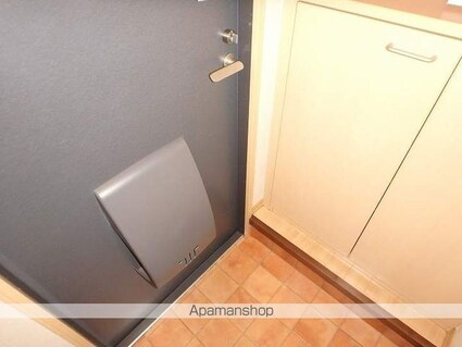 マーメイド　Ａ[2K/42.72m2]の玄関