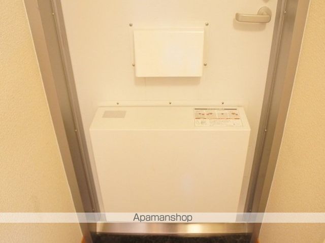 レオパレス新富山Aの内装写真