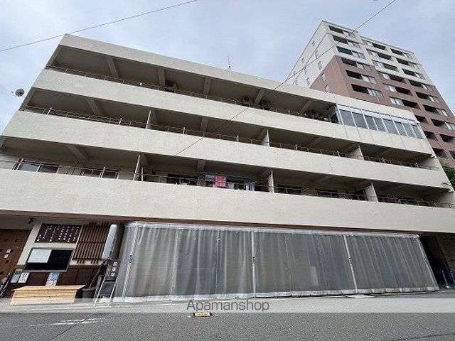 HK81マンションの外観写真