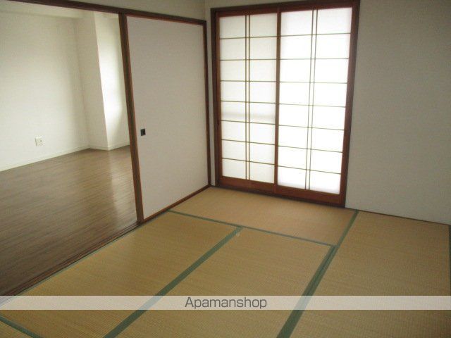 ベルトピア富山Iの内装写真