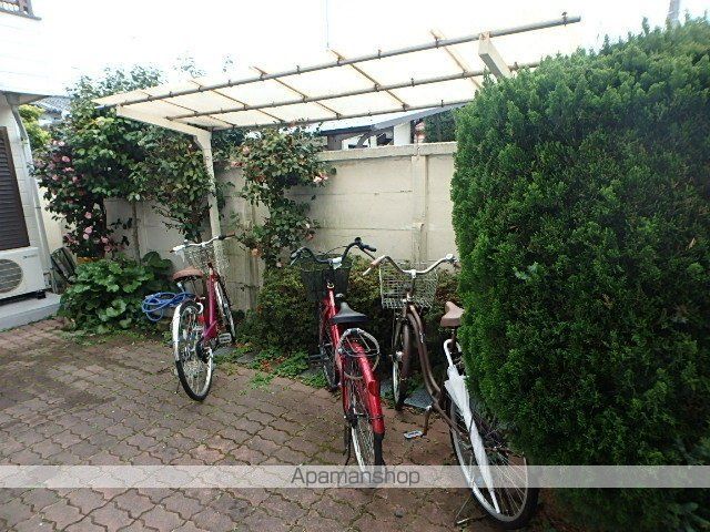 アイリス荻窪の玄関写真