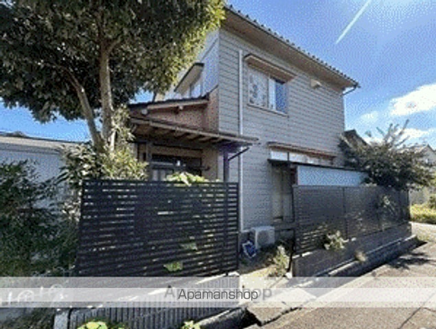 富山市高園町10-10戸建