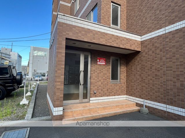 パラッツオわたなべの玄関写真