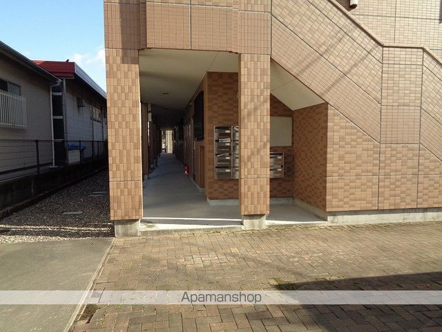 T・Yハイツ二号の玄関写真