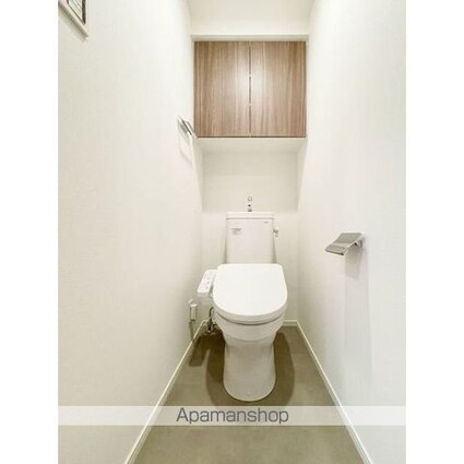 コンフォリア・リヴ志村三丁目[1K/25.2m2]のトイレ