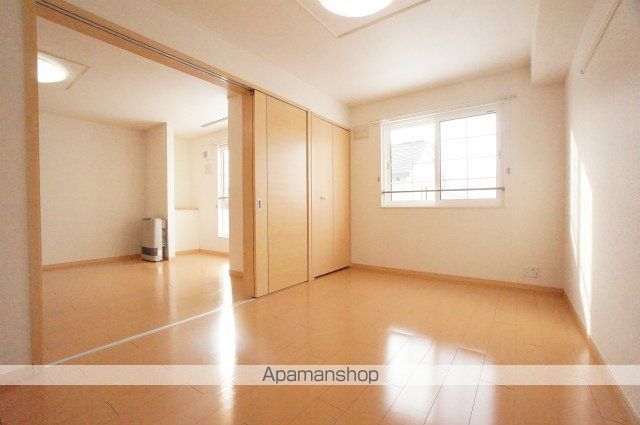 石狩市 2階建 築18年の内装写真
