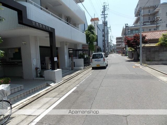 荘苑浄心本通西館の周辺写真