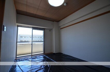 スカイコート上杉[3LDK/68.86m2]の内装4