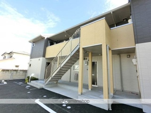 プレシャス天川原の玄関写真