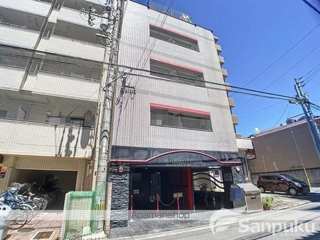 ドゥマンクレールの外観写真