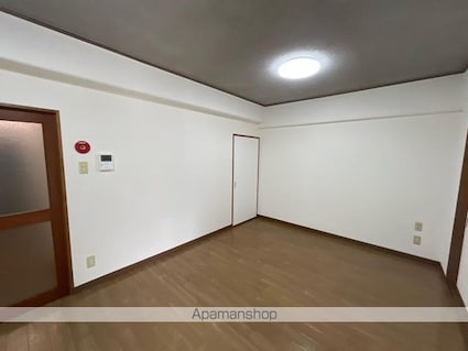 アーバン茜[3LDK/70.02m2]のリビング・居間