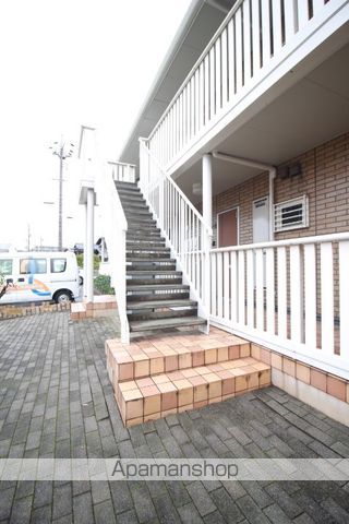 CORAL REEF Kの玄関写真