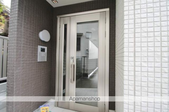 クレール西の庄の玄関写真