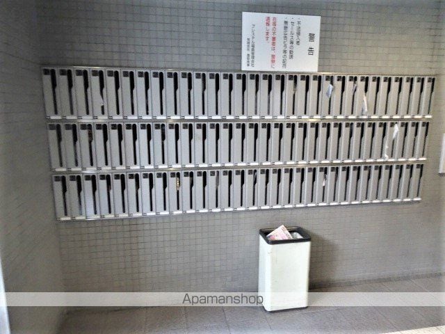 プレステル福島の玄関写真