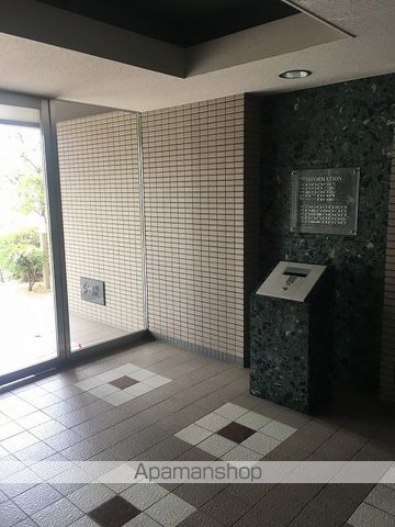 サーパス後楽園の玄関写真