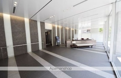 Ｗｈｉｔｅ　Ｔｏｗｅｒ　Ｈａｍａｍａｔｓｕｃｈｏ[2LDK/68.22m2]のロビー3