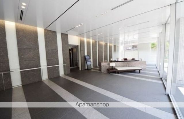 Ｗｈｉｔｅ　Ｔｏｗｅｒ　Ｈａｍａｍａｔｓｕｃｈｏ[1LDK/56.03m2]のロビー3