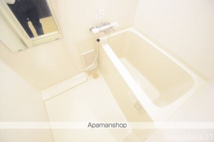 レオネクストルミエール[1K/31.62m2]のバス1