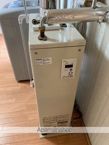 小樽市 1階建 築37年の内装写真