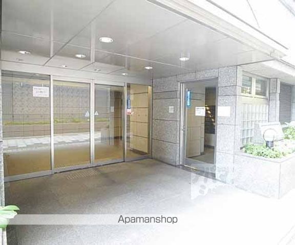 ラクト山科メゾンイースト C棟の玄関写真