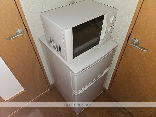 レオパレスウッズ春日の内装写真
