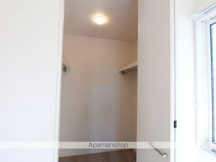 プレミストＶＩ[1R/30.33m2]の収納