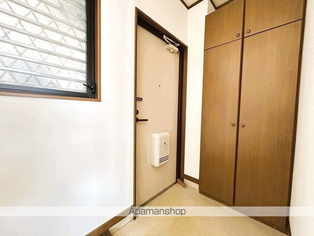 カーメラ冨田の内装写真