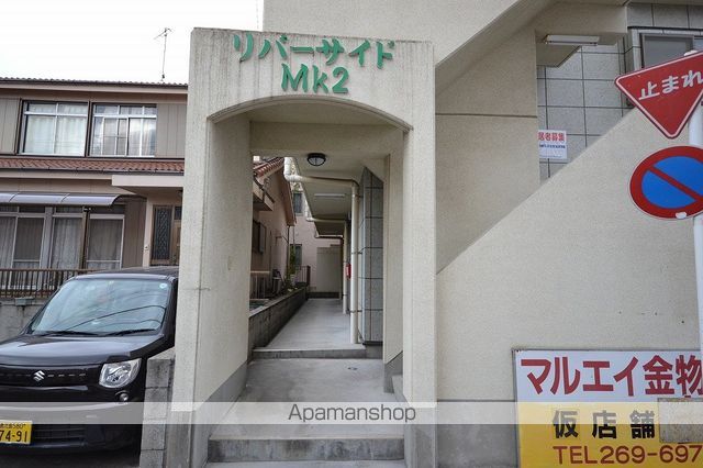 リバーサイドMKIIの玄関写真