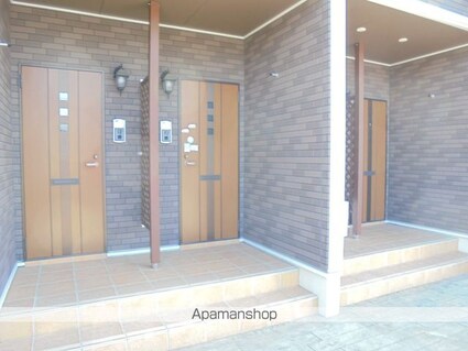 イースト　ゼファー[1LDK/50.12m2]のエントランス