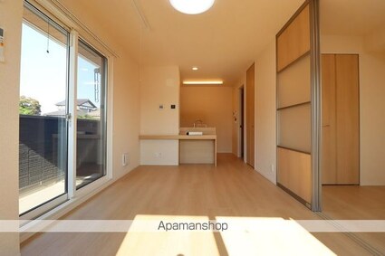 ロイヤルガーデン　ソラーナ[1LDK/40.38m2]のリビング・居間