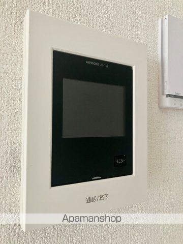 岸根町戸建の内装写真