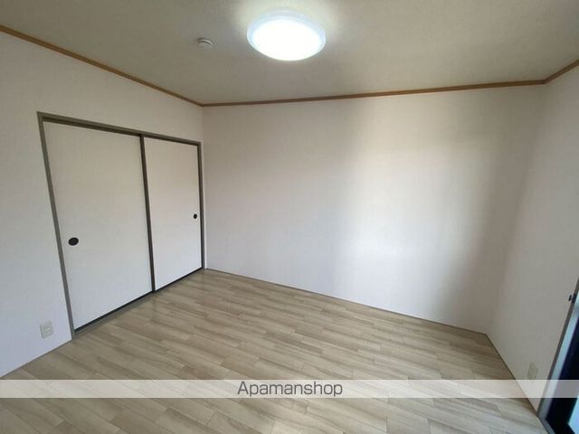 ハイカムール 南 B棟の内装写真