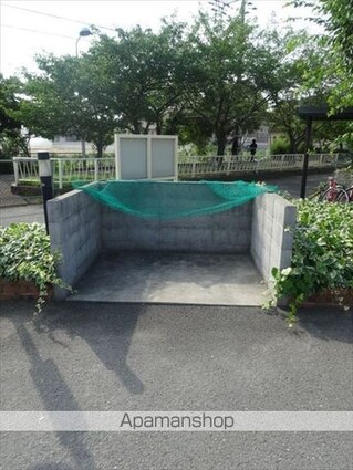 和歌山県和歌山市紀三井寺[2LDK/58.27m2]の共用部3