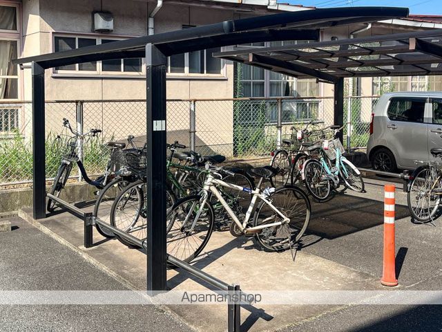 ローズタウン 2番館の内装写真