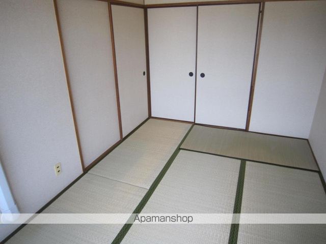 三栄ハイツの内装写真