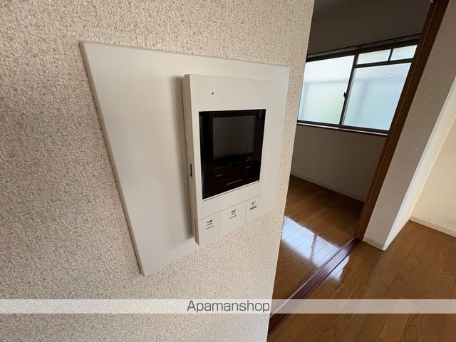 阪急電鉄神戸線 西宮北口駅 徒歩5分 3階建 築24年の内装写真