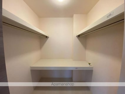 クレセール三谷[1LDK/48.23m2]の収納