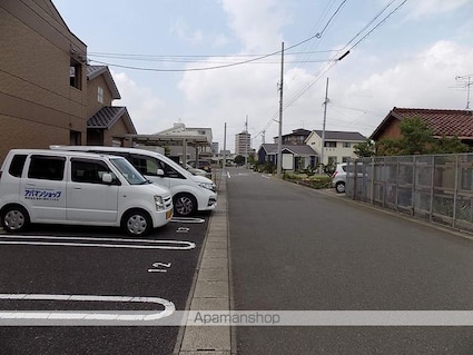 ダイヤモンドヒルズ[1K/31.02m2]の駐車場1