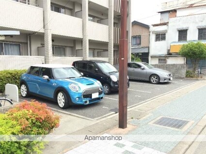 フランディル[1K/31.74m2]の駐車場1