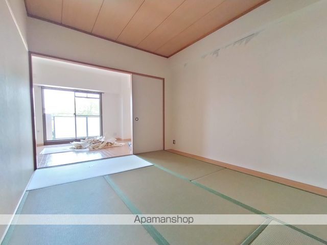 トレ・ビバース上山手公園Iの内装写真
