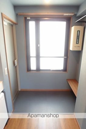 ｔｈｅ　ＴＥＮ　Ⅱ[1R/12.88m2]の玄関