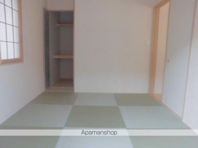 茅ヶ崎市 2階建 築10年の内装写真
