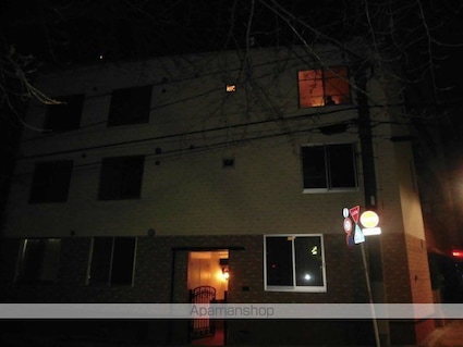 桜華楼[1R/18.95m2]の外観2