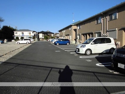 ジャルダンベール　Ａ[2LDK/60.45m2]の駐車場