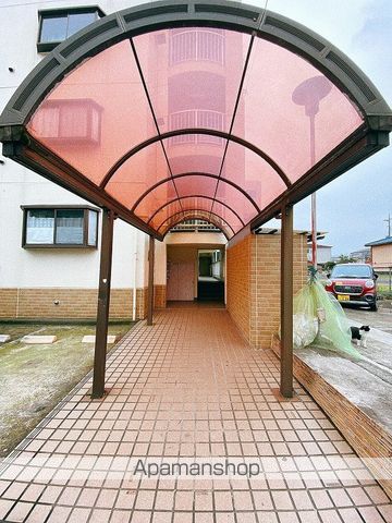 パ-クアベニュ-の玄関写真