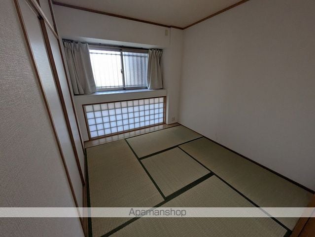 ラフィーヌ牛田本町の内装写真